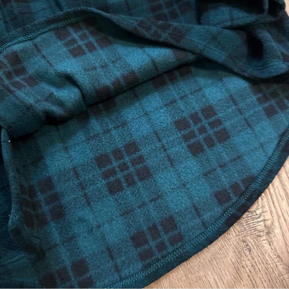 Victoria's Secret Polar Fleece Jogger Pajama Set, Green Plaid,‎ XL - Picture 3 of 10